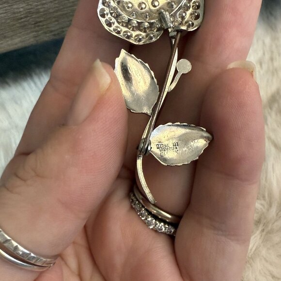 Vintage Pot Metal Flower Floral Rhinestone Enamel Brooch - Picture 6 of 7